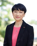 石附　幸子